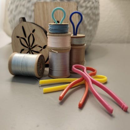 Bobbin Organizer Clips | Sewing Thread Keeper Set of 10 | Feathered Ene